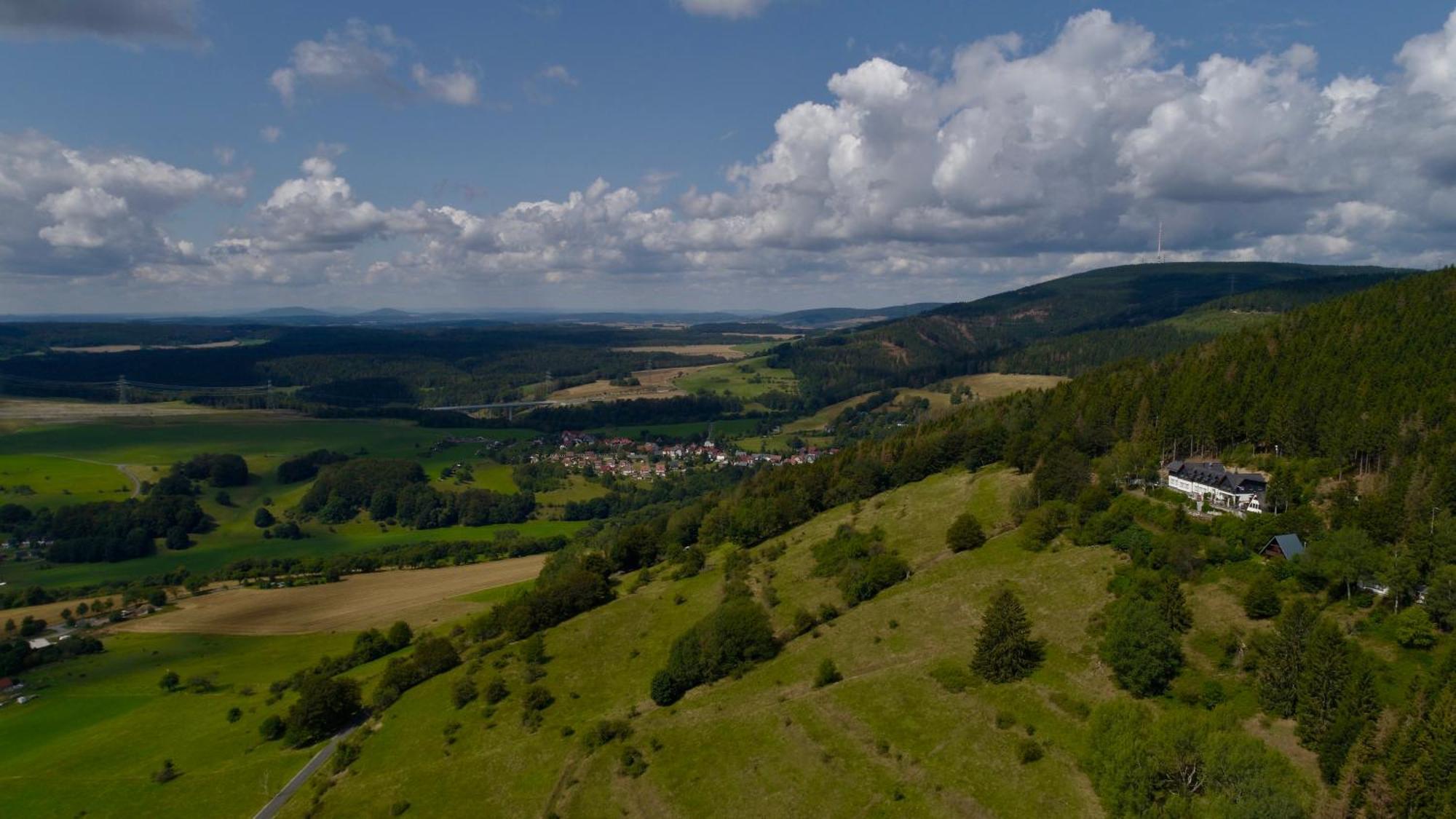 Die Triniushuette "Thueringens Schoenste Aussicht" Rauenstein Kültér fotó