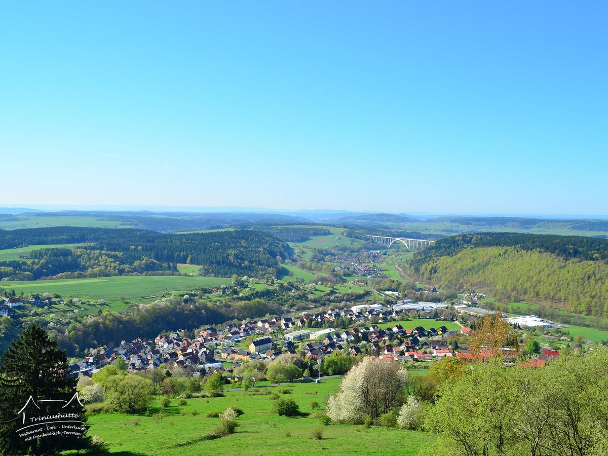 Die Triniushuette "Thueringens Schoenste Aussicht" Rauenstein Szoba fotó