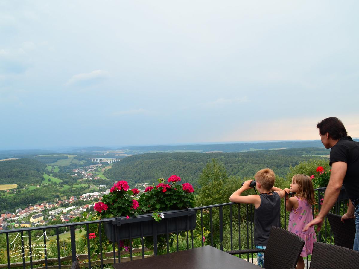 Die Triniushuette "Thueringens Schoenste Aussicht" Rauenstein Kültér fotó